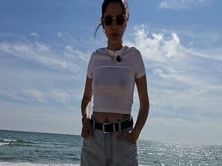¡HERMANASTRA TIENE SEXO EN PUBLICO EN LA PLAYA!